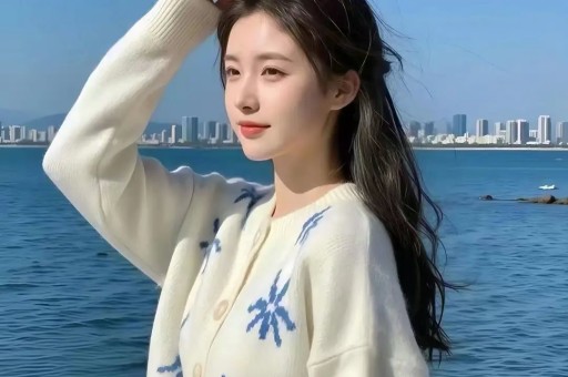 探店博主的一个“避雷贴”杀死了一家排队三小时的网红店？